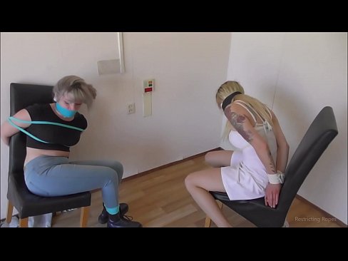 ❤️ Ferslave / fêstbûn en gagged / famke yn need ️ Porno by wy